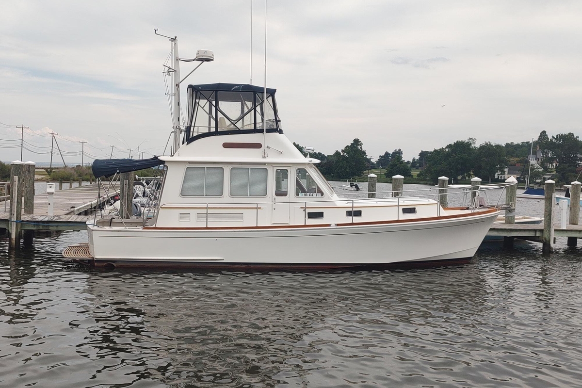 1996 Grand Banks 40 Eastbay FB - Sold Boat