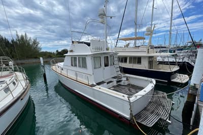 BOATZON | Grand Banks 43 Eastbay FB 1998