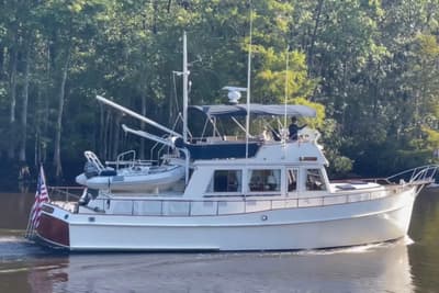 BOATZON | Grand Banks 49 Classic 1983