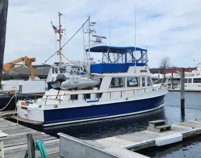 BOATZON | Grand Banks Classic 1983