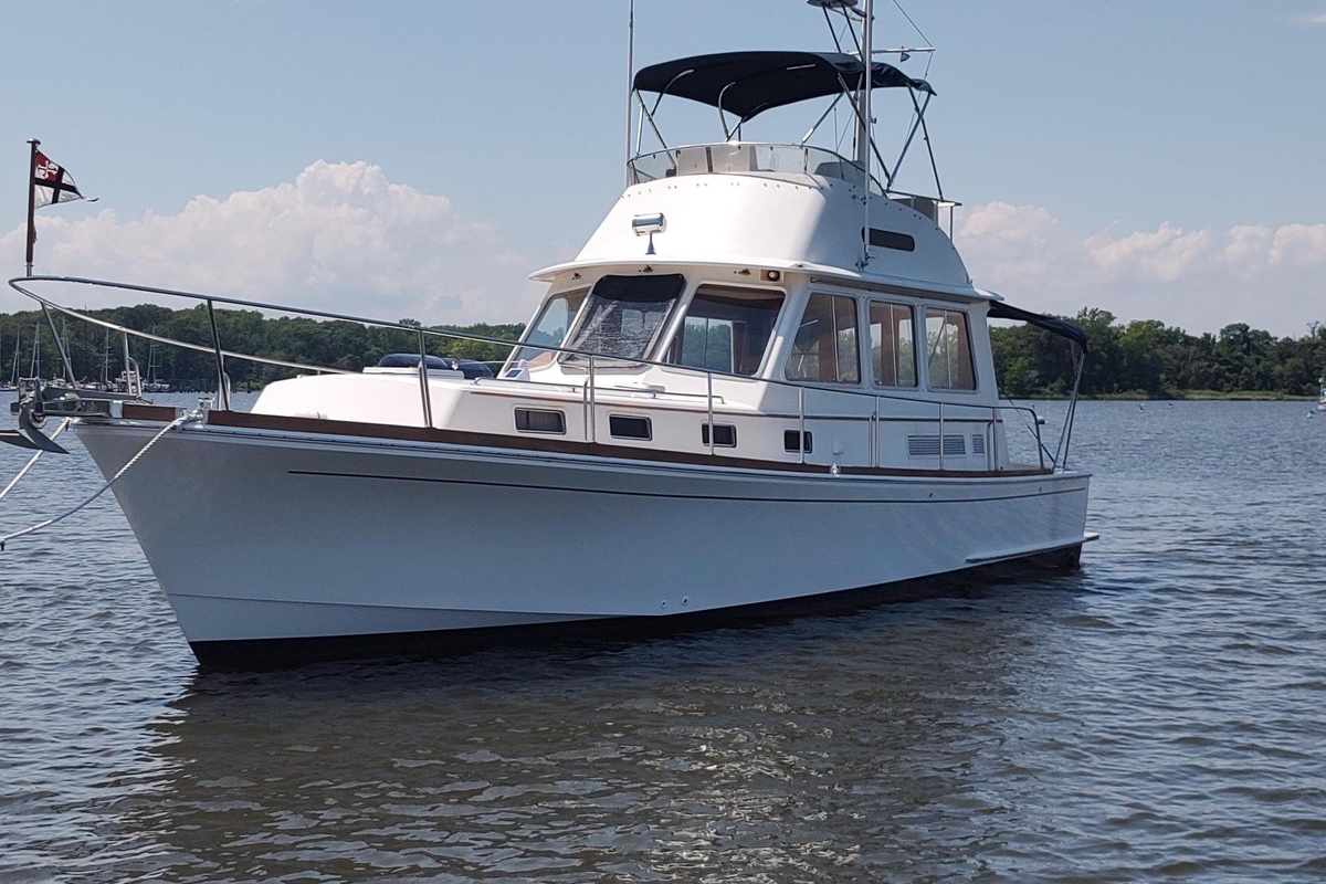 1996 Grand Banks Eastbay 40 Flybridge - Sold Boat