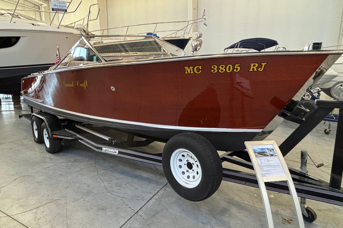 1997 Grand Craft 24 Luxury Sport - Sold Boat