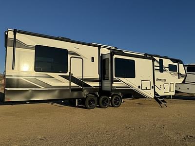 BOATZON | Grand Design Momentum MClass 414M 2025
