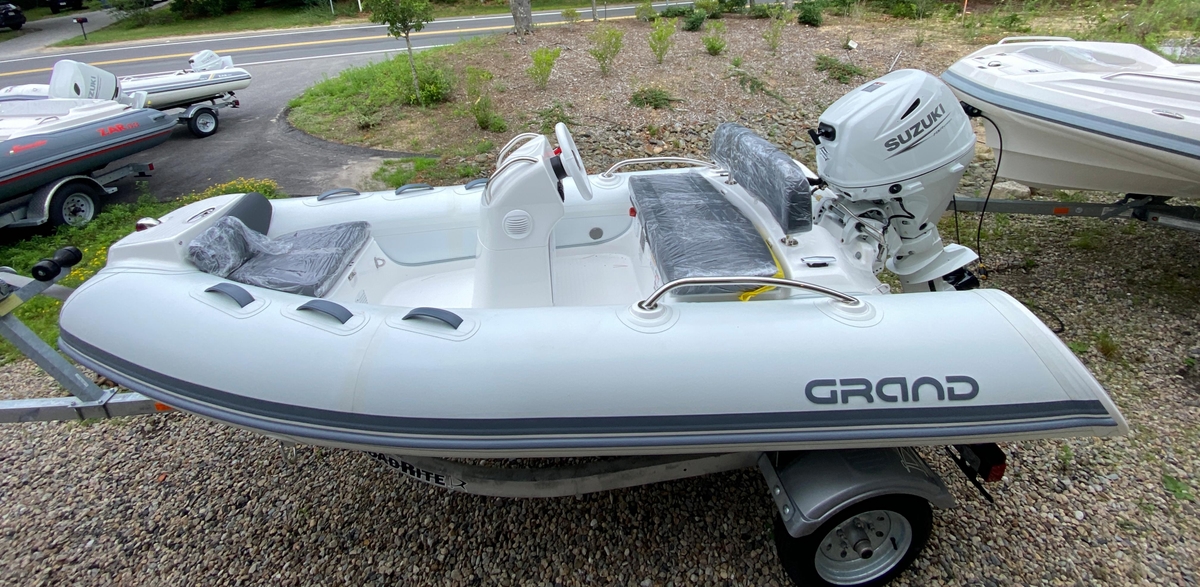 2023 Grand G 340 w/ DF25ATSW - Sold Boat