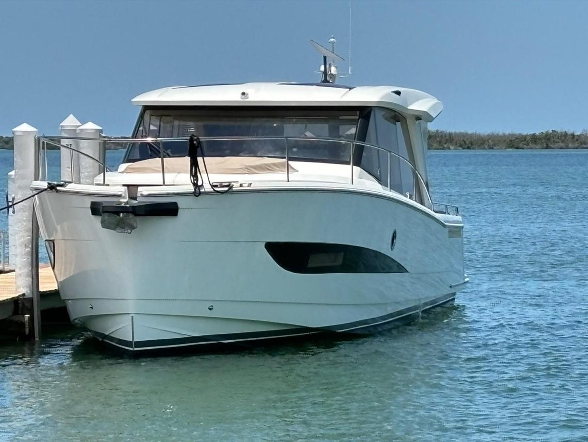 2020 Greenline 39 EDrive - Sold Boat