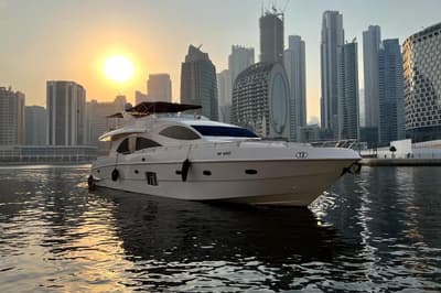 BOATZON | Gulf Craft Majesty 88 2010