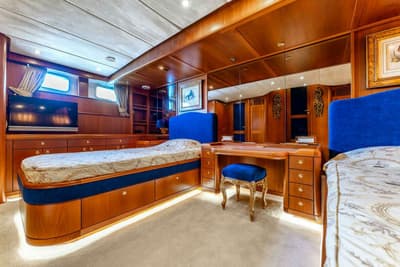 BOATZON | Hakvoort 1993