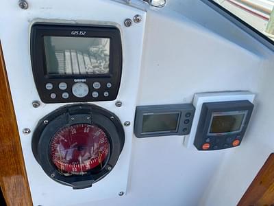 BOATZON | Hallberg-Rassy Monsun 31 1976 BOATZON | Hallberg-Rassy Monsun 31 1976