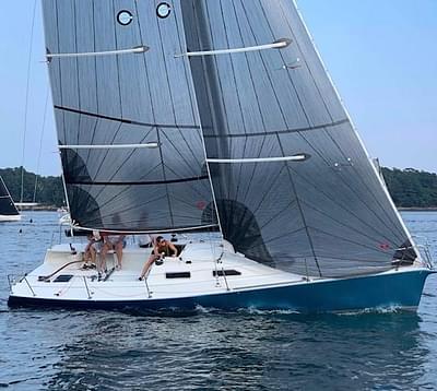 BOATZON | Hallett 33 2007