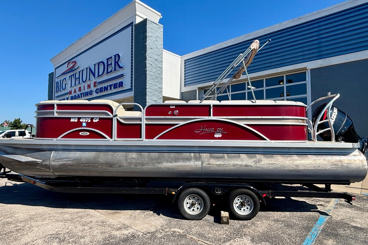 Hampton 2485 SE 2018