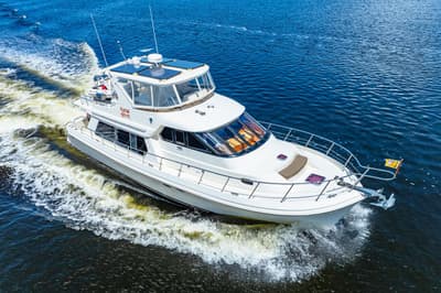 BOATZON | Hampton 558 Pilothouse 2007 BOATZON | Hampton 558 Pilothouse 2007