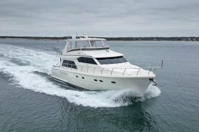BOATZON | Hampton 630 Pilothouse 2008