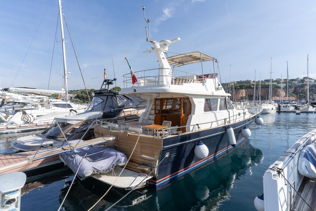 2003 Hampton Alaska 55 - Sold Boat