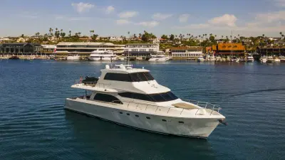 BOATZON | Hampton Cockpit Motoryacht 2007