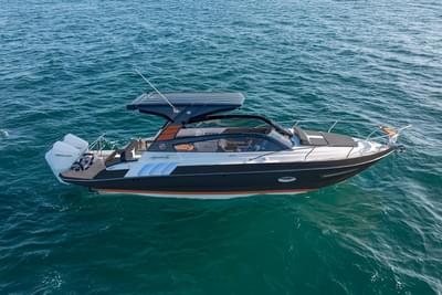 BOATZON | Hanover 305 Black Orange Edition 2025 BOATZON | Hanover 305 Black Orange Edition 2025