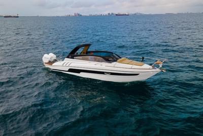 BOATZON | Hanover 305 White  Black Edition 2024