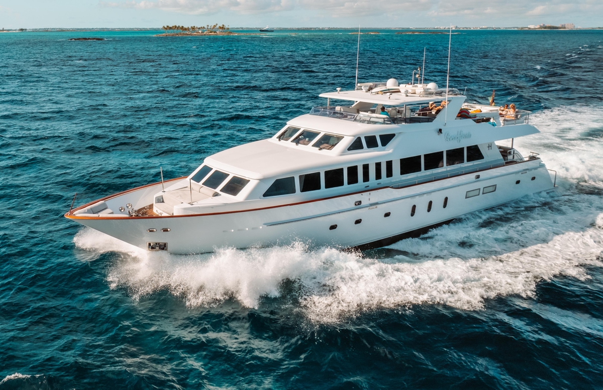 2006 Hargrave Motor Yacht - Sold Boat