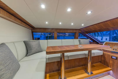 BOATZON | Hargrave Raised Pilothouse 2018