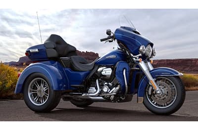 BOATZON | HarleyDavidson FLHTCUTG Tri Glide Ultra 2017