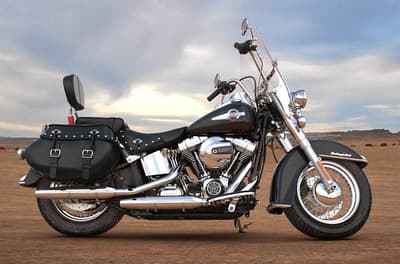 BOATZON | HarleyDavidson FLSTC Heritage Softail Classic 2016