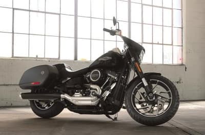 BOATZON | HarleyDavidson Sport Glide 2018