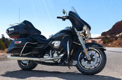 BOATZON | HarleyDavidson ULTRA LIMITED 107CI LOW MILES 2017