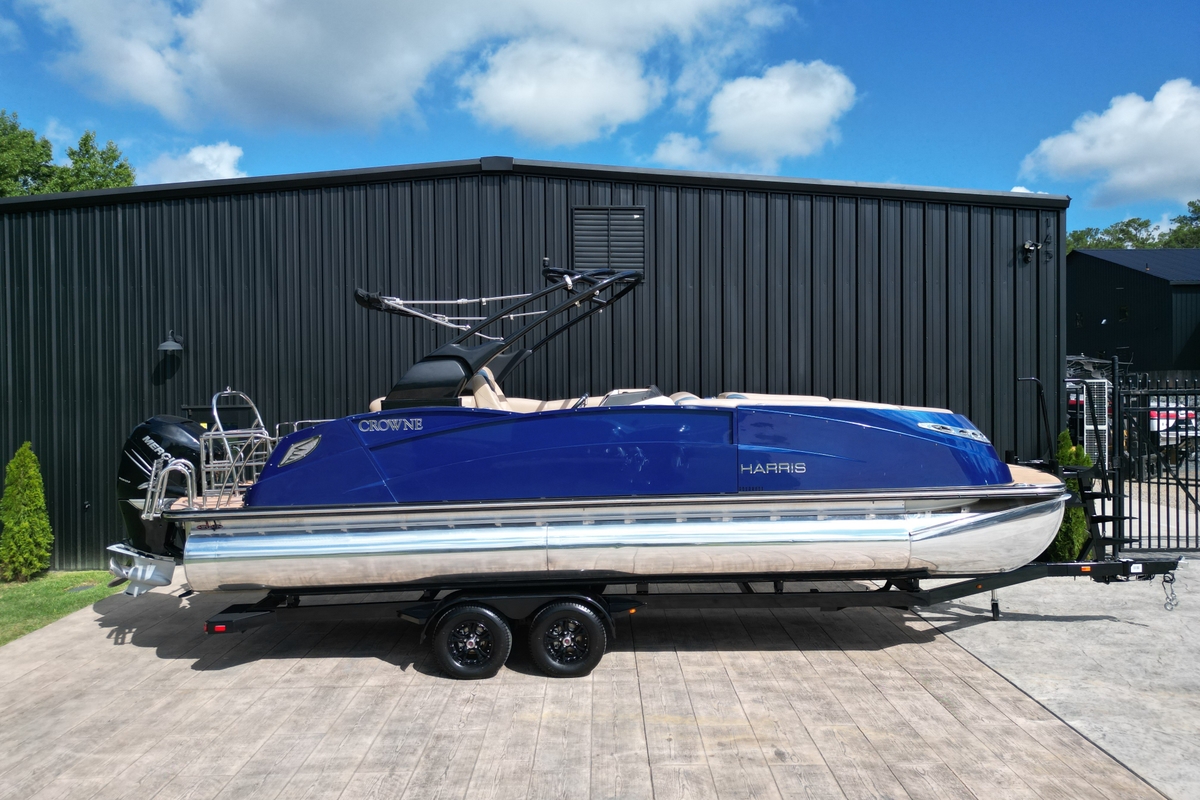2019 Harris Crowne SL 250 - Sold Boat