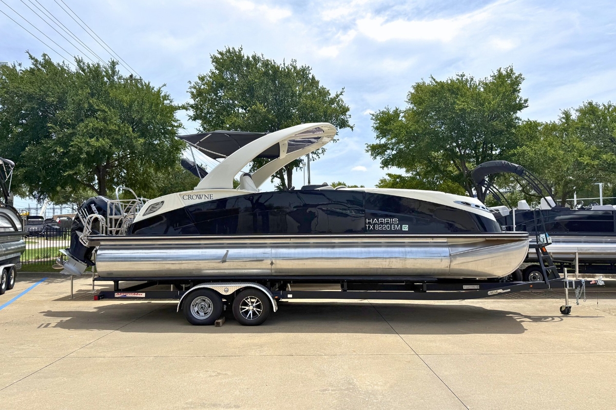 2019 Harris Crowne SL 250 - Sold Boat