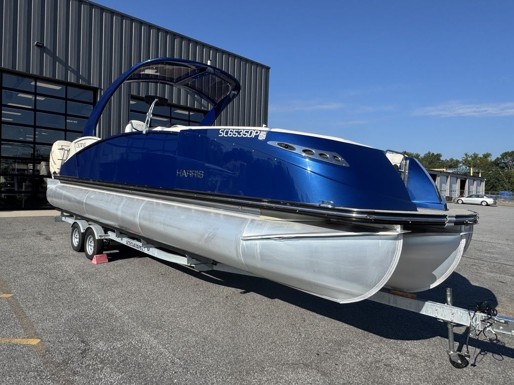 2021 Harris Crowne SL 270 Twin Engine - Sold Boat