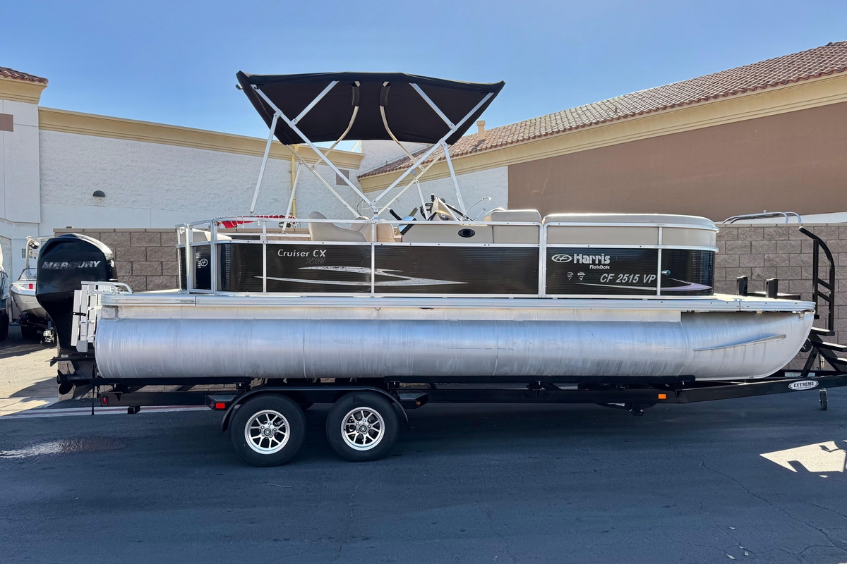 2011 Harris Cruiser 220 - Sold Boat