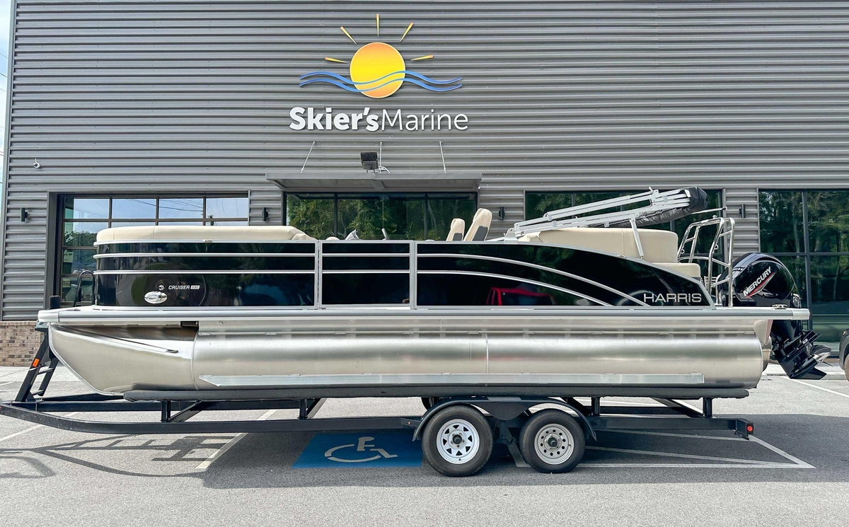 2025 Harris Cruiser 230 CWDH - Sold Boat