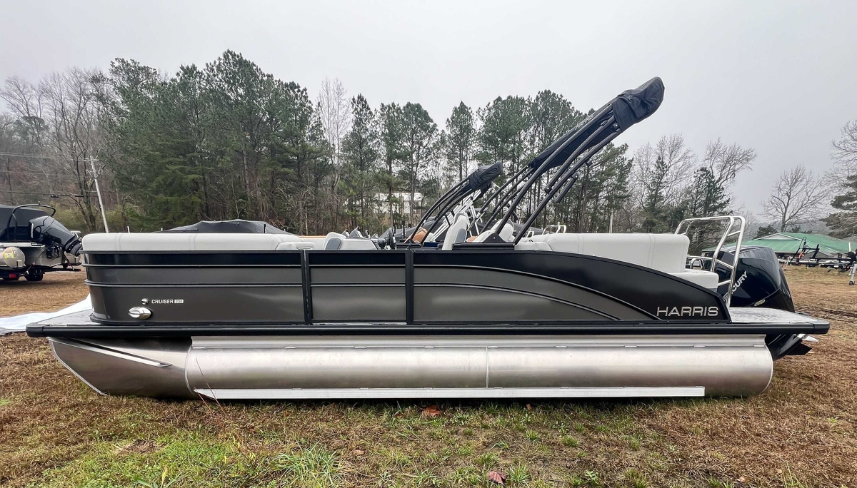 2026 Harris Cruiser 230 CWDH - Sold Boat
