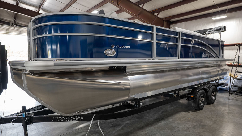 2026 Harris Cruiser 230 FC - Sold Boat