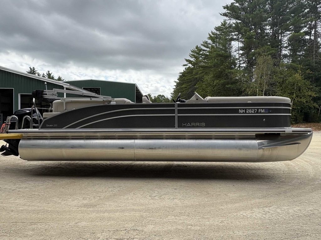 2023 Harris Cruiser 250 - Sold Boat