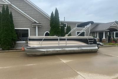 BOATZON | Harris Solstice 220 2013