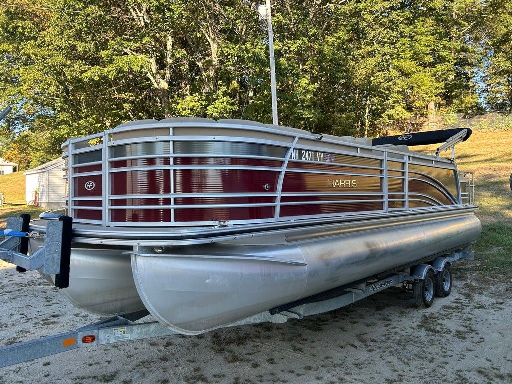2015 Harris Solstice 240 - Sold Boat