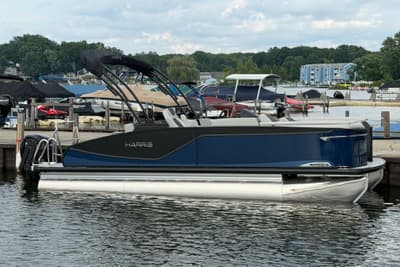 BOATZON | Harris Sunliner 210 2027