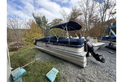 BOATZON | Harris Sunliner 240 2002