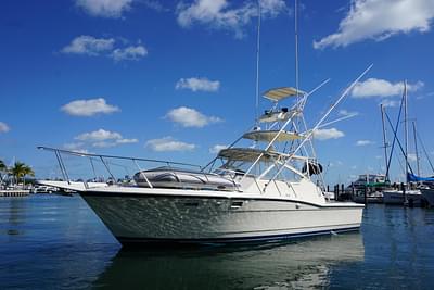 BOATZON | Hatteras 36 Convertible 1985