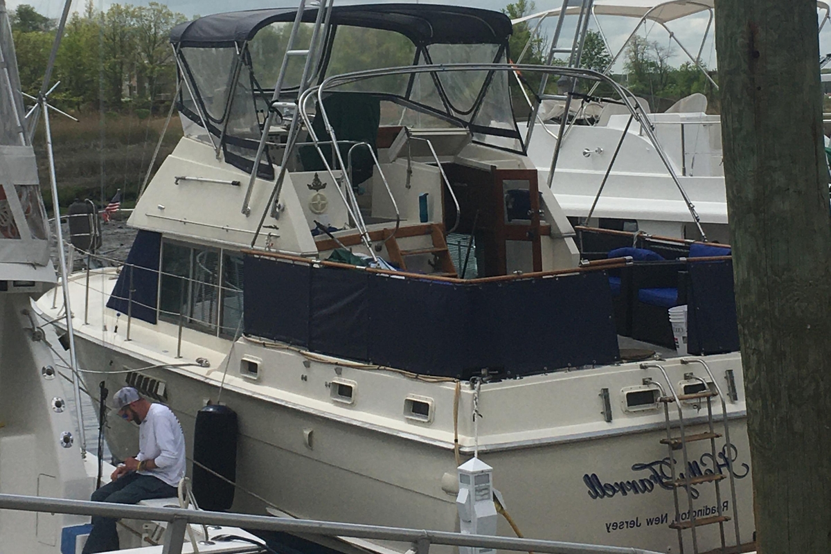 1976 Hatteras 38 DC - Sold Boat