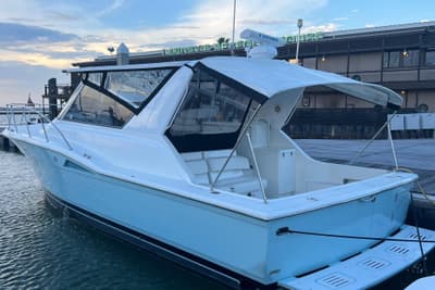 BOATZON | Hatteras 39 Sport Express 1996