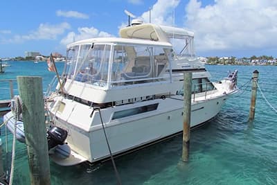 BOATZON | Hatteras 40 Motor Yacht 1992