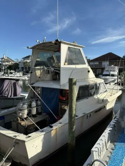 BOATZON | Hatteras 41 Twin Cabin 1968