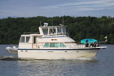 BOATZON | Hatteras 43 Motor Yacht 1985 BOATZON | Hatteras 43 Motor Yacht 1985