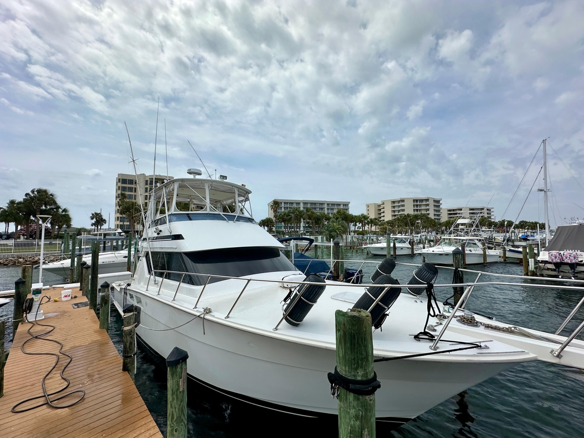 1994 Hatteras 46 Convertible - Sold Boat