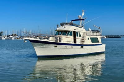 BOATZON | Hatteras 48 Long Range Cruiser 1976