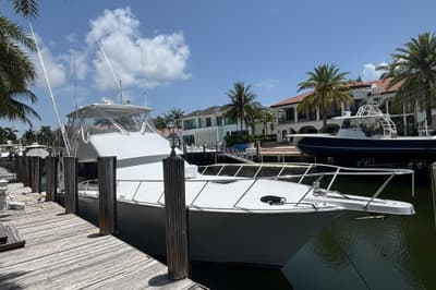 BOATZON | Hatteras 50 Convertible 2005