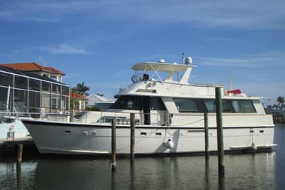 BOATZON | Hatteras 61 Motor Yacht 1981