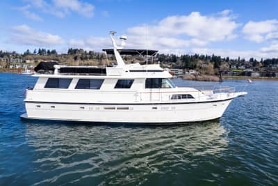 BOATZON | Hatteras 63 Motor Yacht 1986