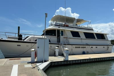BOATZON | Hatteras 63 Motor Yacht 1987